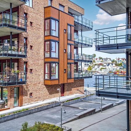 Awesome Apartment In Kristiansand With Wifi Extérieur photo