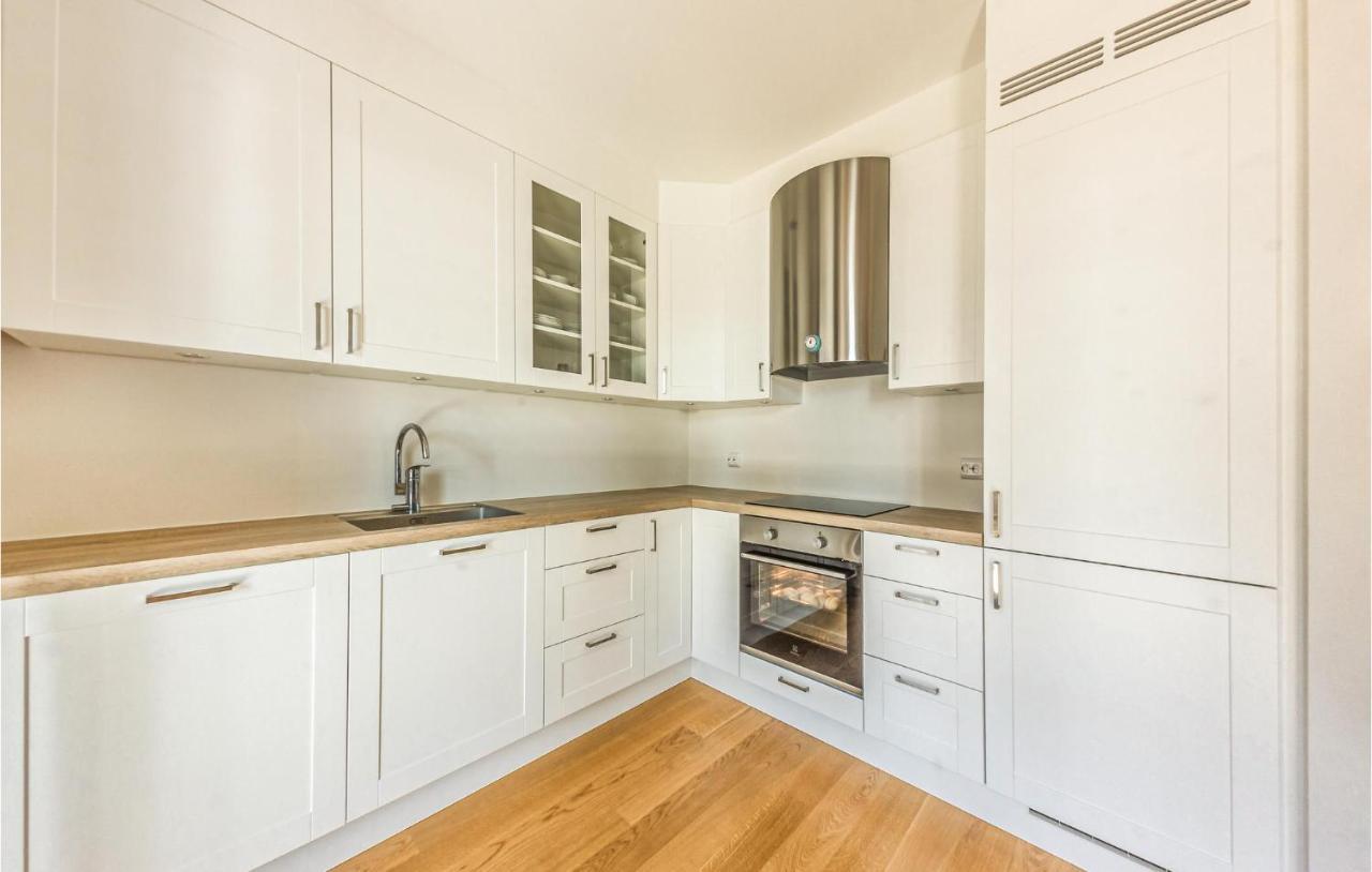 Awesome Apartment In Kristiansand With Wifi Extérieur photo