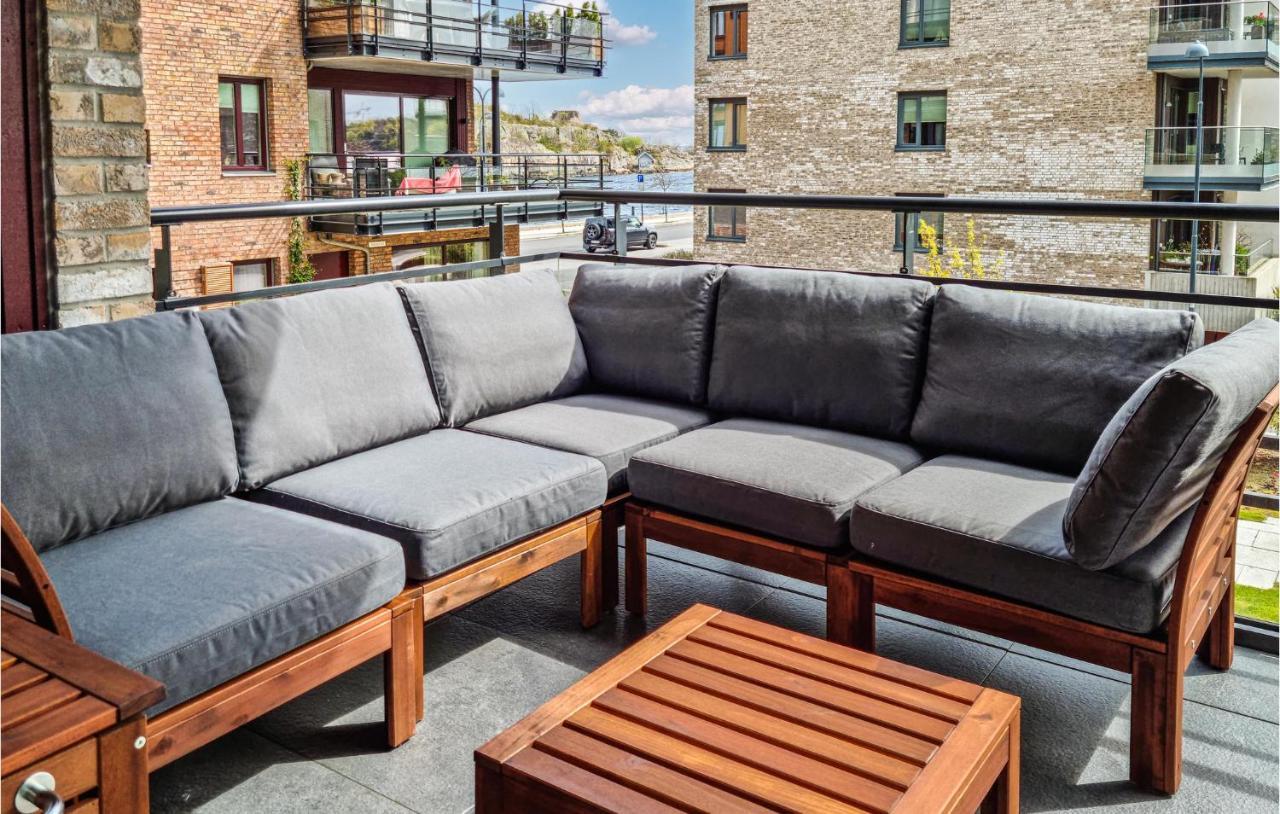 Awesome Apartment In Kristiansand With Wifi Extérieur photo